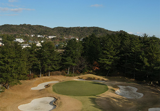 HOLE NO.3 外観